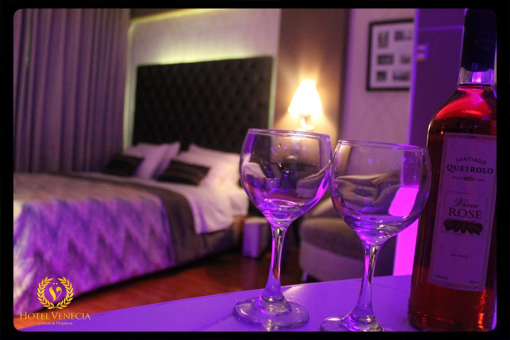 Hotel Venecia Huánuco Quarto foto